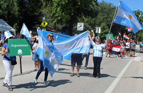 Argentina Community in Parade of Flags